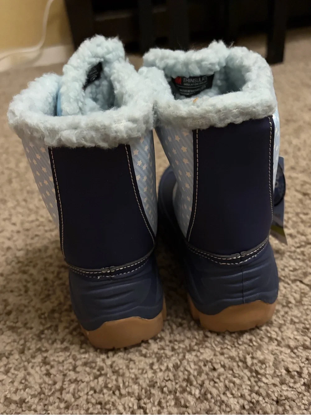 Bluey snowboots size 12 NWT